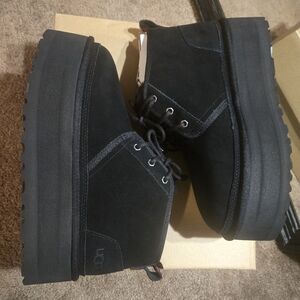UGG NEUMEL HERITAGE BLACK PLATFORM CHUKKA WOMEN'S BOOTS SIZE US Women 11. NEW